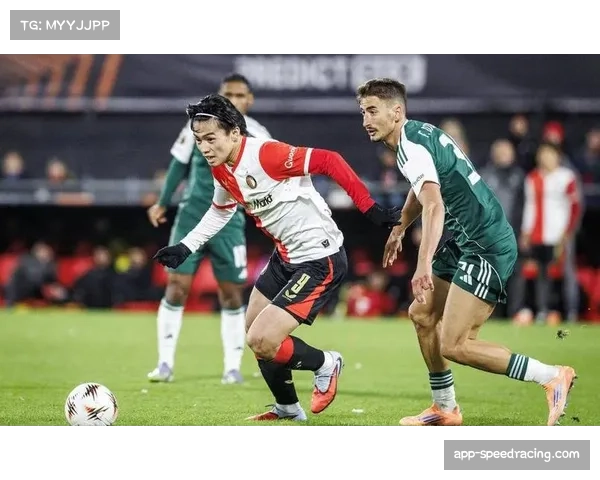 日本射手上田绮世14场14球领跑荷甲射手榜 状态火热成费耶诺德关键先生